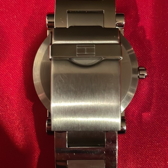 Tommy Hilfiger Mens Stainless Steel Water Resistant Watch - Picture 8 of 10